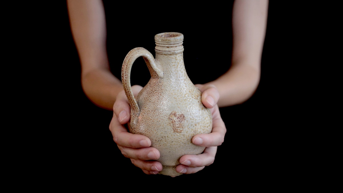 ‘Witch bottles‘ filled with nails and teeth were once thought to heal the cursed