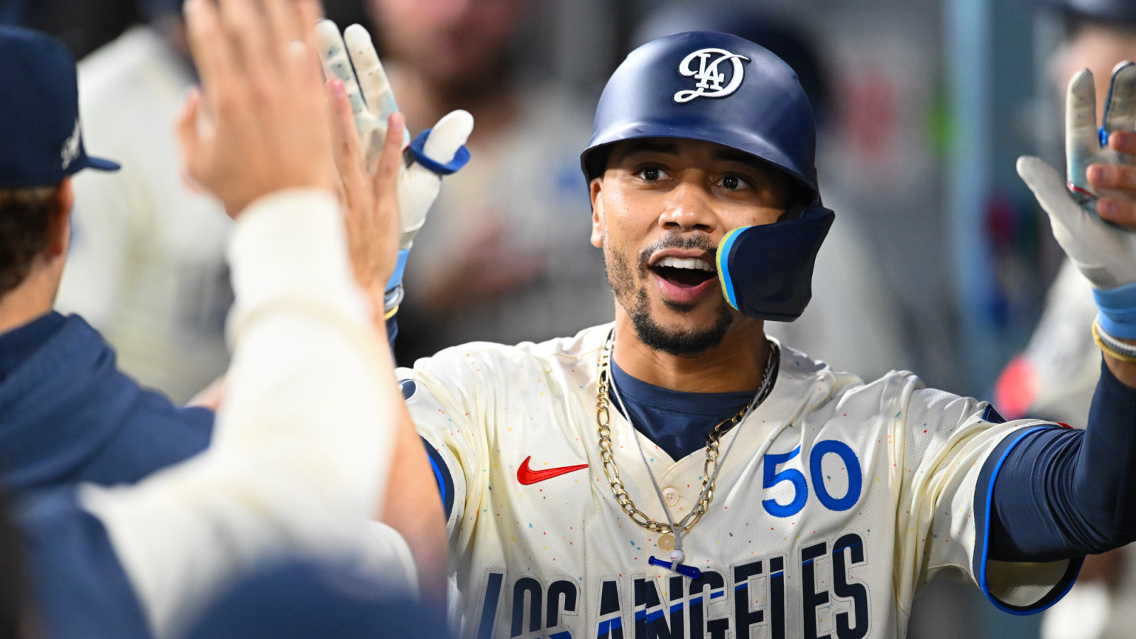 Dodgers’ Mookie Betts looking to break out of horrible playoff slump