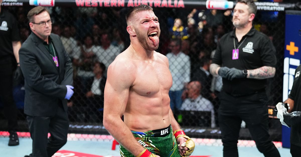 Dricus du Plessis sends message to Khamzat Chimaev after watching him beat Robert Whittaker at UFC 308